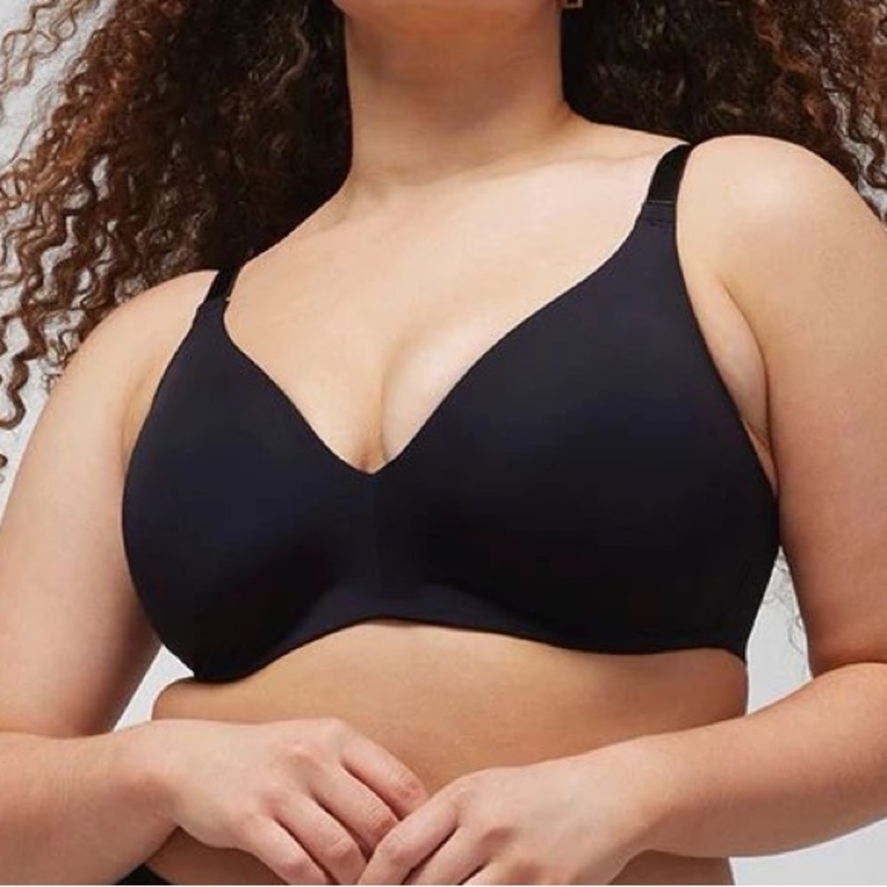 Soma Women’s Vanishing 360 Wireless Bra in Black 38C